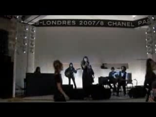 Freja beha erichsen closing chanel paris londres 2008