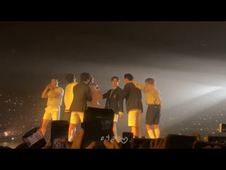 [fancam][01 06 2019] the 3rd world tour "we are here" in bangkok i do love u