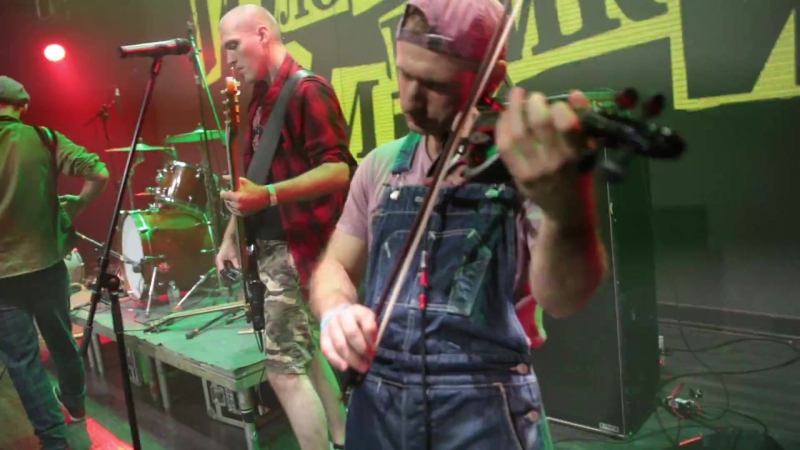 Голос омерики всё заебало (live)