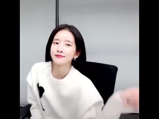 Exy (wjsn) @ v live (girls day "hug me once")