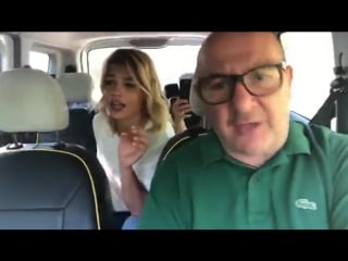 Emma marrone duetta con un tassista