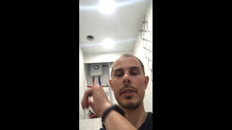 Натяжные потолки в двухкомнатной квартире