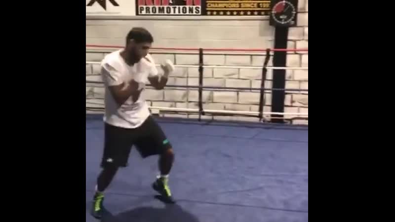 Амир хан во время тренирои fvbh [fy dj dhtvz nhtybhjdrb