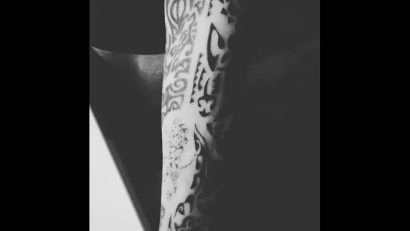 Полінезія, пів рукава))))