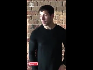 Omg nick jonas said he thinks bts are great and hed love to meet them, hes going to be at amas too im waiting for the interactio