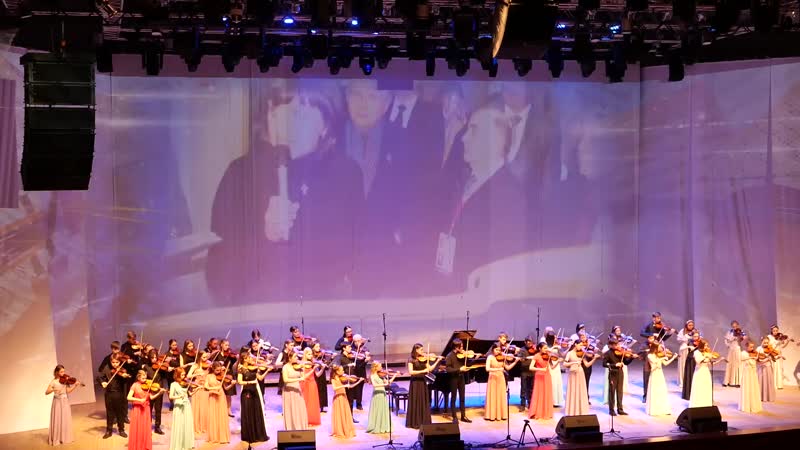 100 сводный ансамбль скрипачей