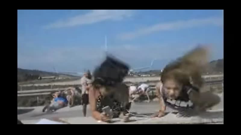 Девушка потеряла передние зубы