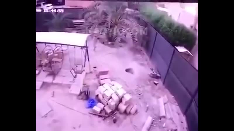 И даже локти не ободрал