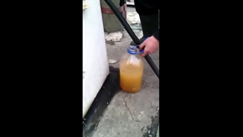 Вот почему запрещают заливать бензин в пластиковую тару