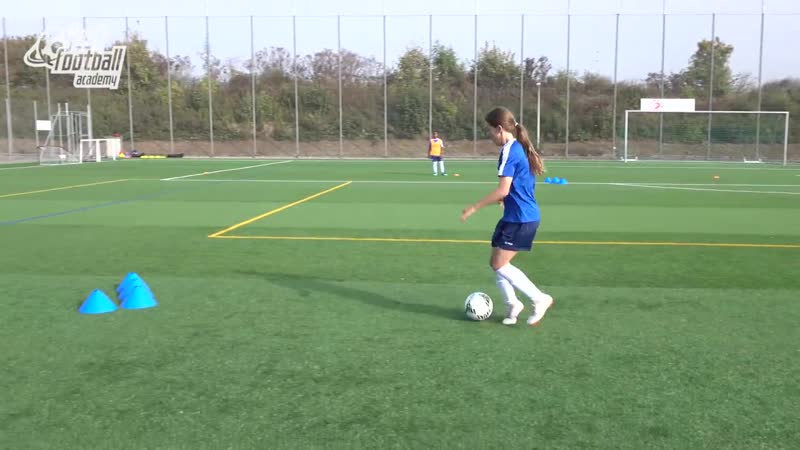 Fussballtraining loop torschuss technik