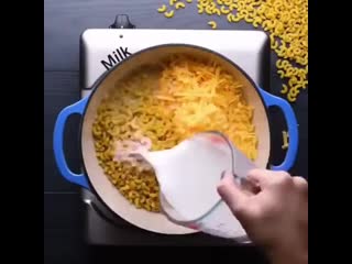 Todays foodyfetish video deep fried macaroni and cheese balls out of london