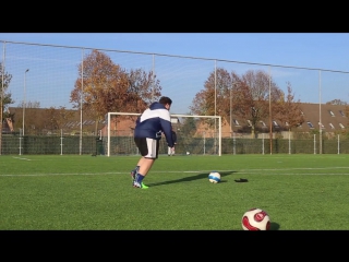 Size doesn t matter insane skills!f2freestylers ultimate soccer skills channel225