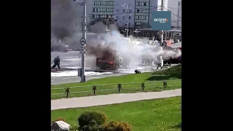 У віцебску на скрыжаванні згарэла аўто