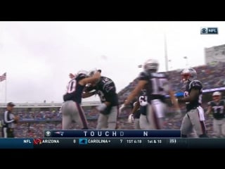 Tom brady finds danny amendola for td to cap off 14 play opening drive