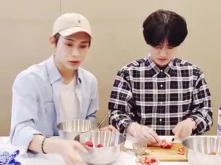 Junhee said he was surprised bc so many choice were participating so well