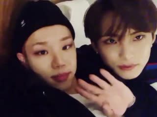 Byeongkwans cute kissy lips and junhees pretty smile