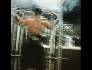 Pull up & skoree ❌ post cheat meal training is not лондон