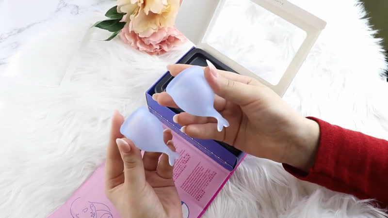 Менструальные чаши satisfyer