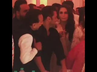 Salman khan with babasiddique and sister alvira 3 दन मे