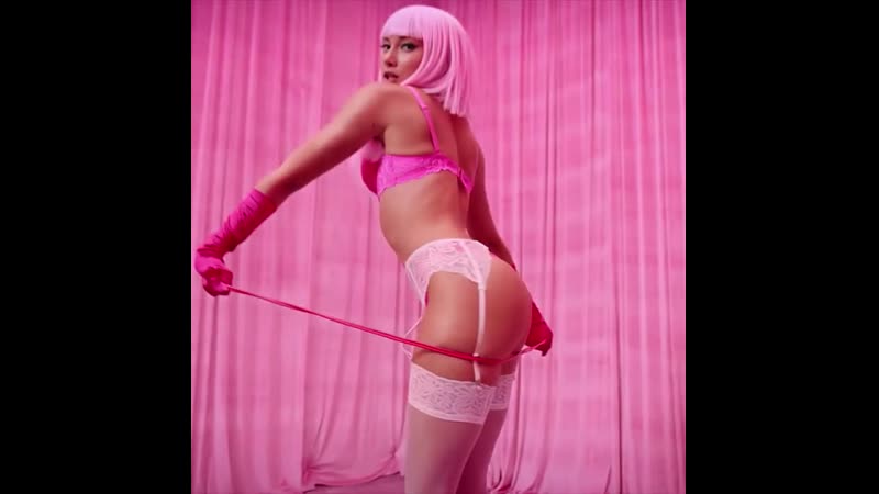 Киска без прописки