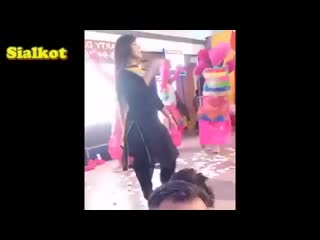 Punjabi girl hot wedding dance ob babbu maan song | latest dance video(360p) mp4