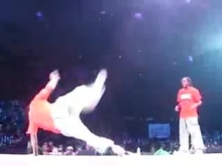 Juste debout paris 2010 (баттл по хаусу washington salles & jazz vs meech and ricky soul)