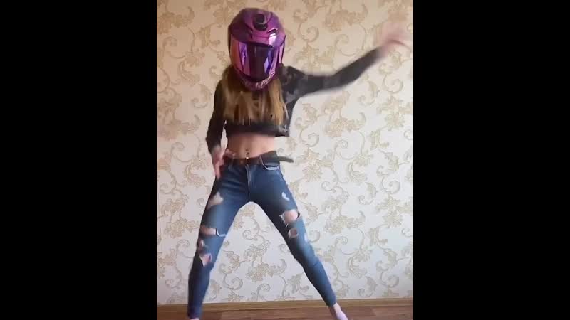 Stuntgirl dasha 20200427 211133 0 mp4