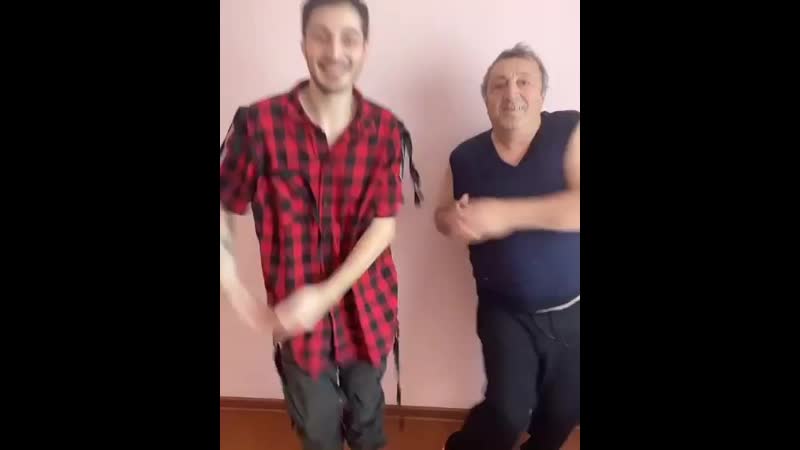 Иосиф оганесян танцует со своим отцом