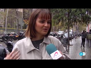 Telecinco informativos jóvenes moda gente calle adiccion movil vlc record 2019 11 14 21h36m41s telecinco fhd tdt