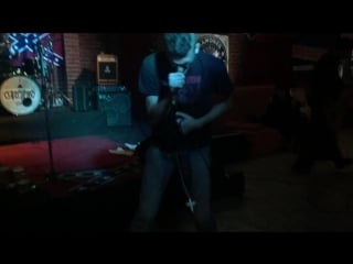 Il body fuori luogo live