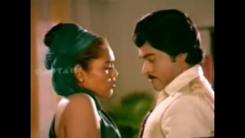 Chingari ko chumo toh jaloge chiranjeevi, silk smita taqatwala bollywood sexy song