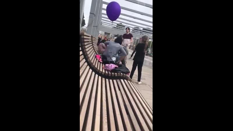 Мамаши устроили рукопашный бой