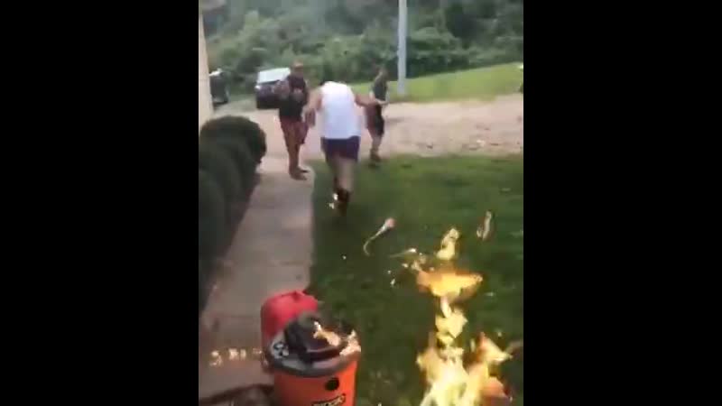 Премию дарвина им😀