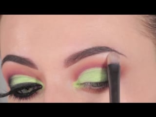Warm green cut crease makeup tutorial