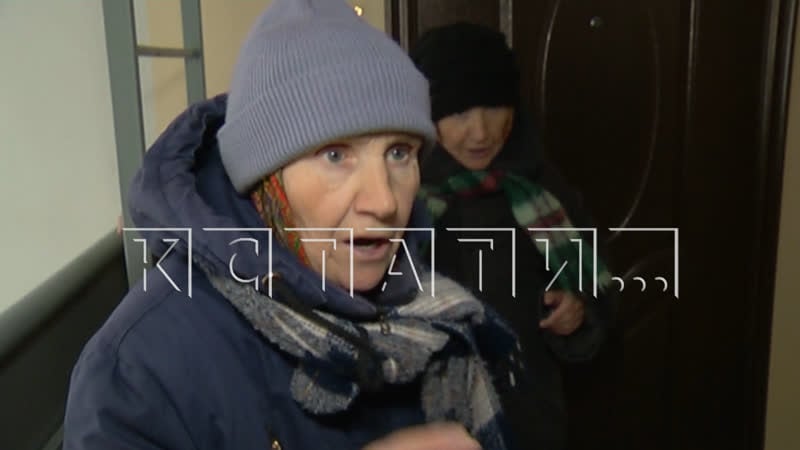 Группа социально опасных бабушек устраивает скандалы в многоквартирном доме, а уголовные дела возбуждают против соседей