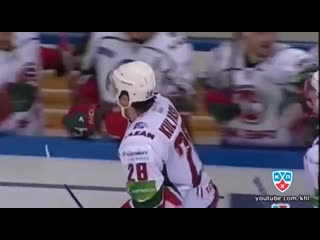 Куляш забивает броском из своей зоны