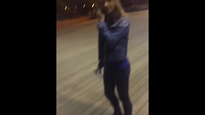 Ирка сычева стреляет сигу (из за которой пацанов посадили) травму ей нанесли