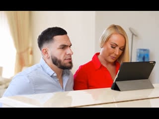 Порно ей 44 зрелая учительница по музыке показывает свой толстый зад porn sex milf melanie monroe