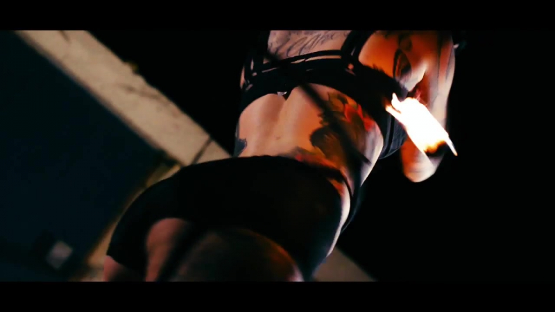 Fire porn video – Hot geek 16+ id 21 (теги tits, sexy, hot, сиськи, секси, cervena fox, fire performer)