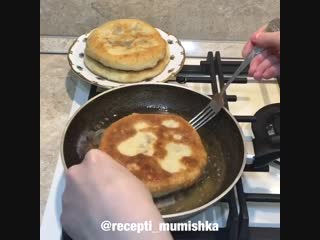 Пышные лепешки с мясом