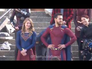 Another bts vid melissabenoist looks on while chriswood gets his hair touched up supergirl supergirlbts melissabenoist chriswo