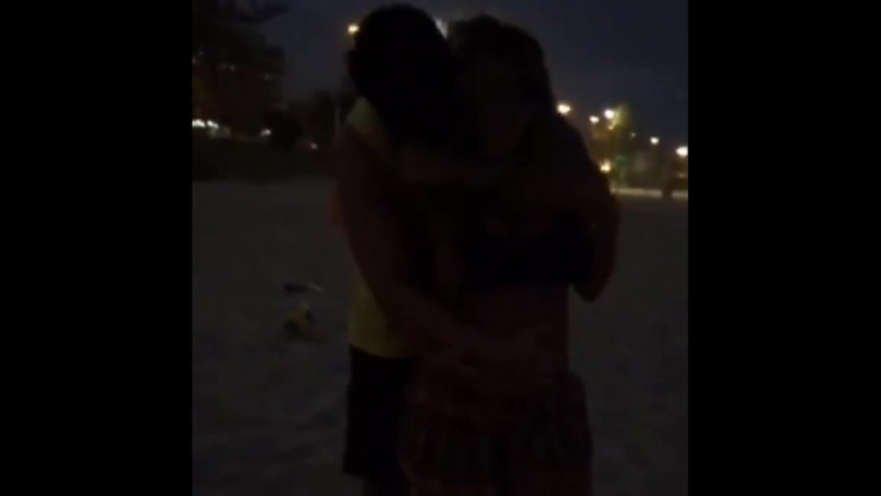 Casal ( mulher grávida )