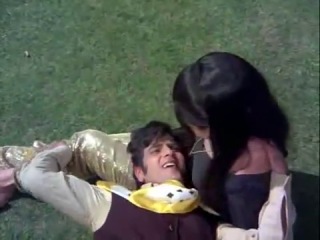 Dil ki baatein jeetendra & mumtaz roop tera mastana (1972)