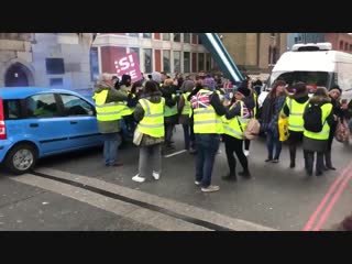 Update video looks like the protestors on the westminster bridge stopping traffic and chanting! when do we want brexit now! and