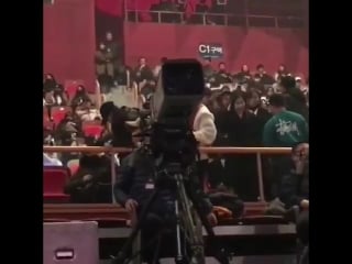 180107 somi, twice's jihyo, dahyun, nayeon and dreamcatcher's dami at gfriend's concert