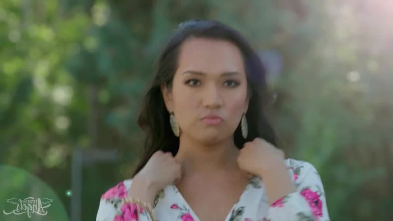 Би порно транс jessica fox страстно натягивает анус парня на член