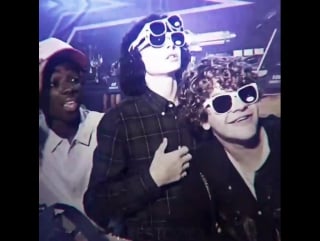 Finn wolfhard x noah schnapp x gaten matarazzo x caleb mclaughlin with james corden » ` stranger things vine