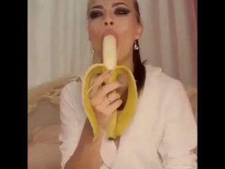 Ого!!! вот это возможности, глубокая глотка, красивая девушка, минет, отсос, соблазн