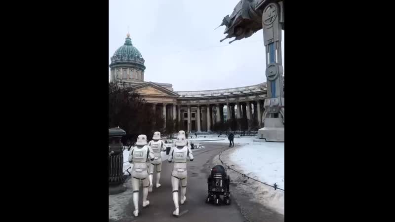 Имперские штурмовики на улицах питера