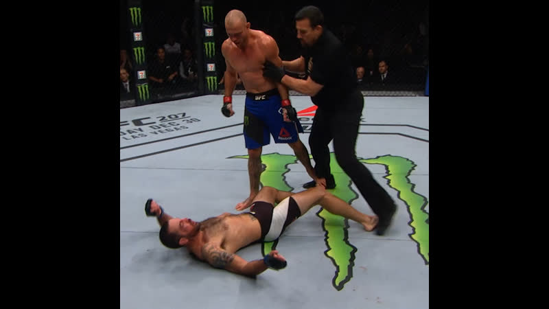 Шикарный хайкик дональда серроне